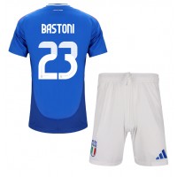 Echipament fotbal Italia Alessandro Bastoni #23 Tricou Acasa European 2024 pentru copii maneca scurta (+ Pantaloni scurti)